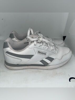 Reebok Classic Leather Sneakers Women’s 8.5 White Gray Running DV5030